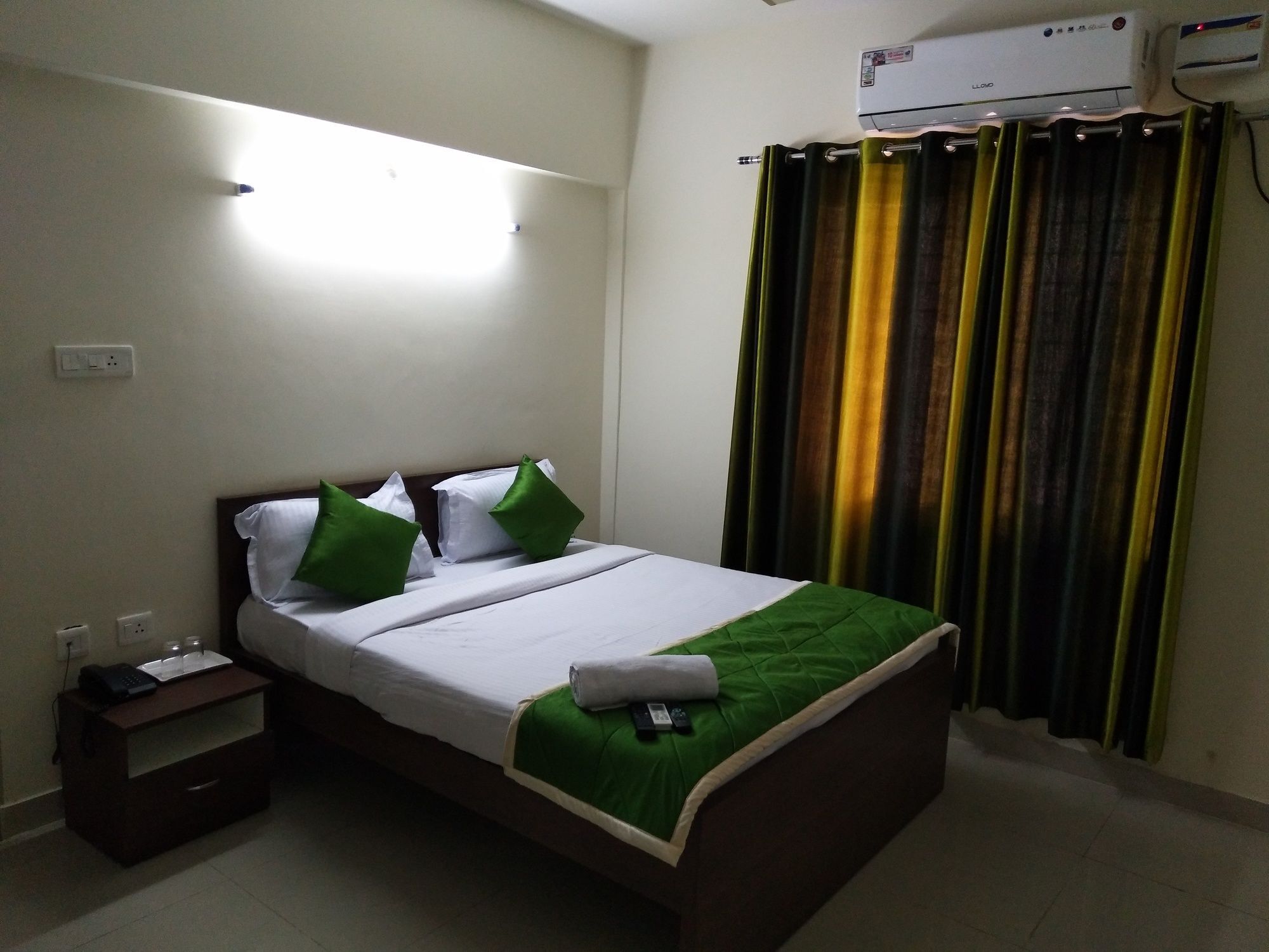 Hotel Fresh Living Prime Hitech Hyderabad Exterior foto